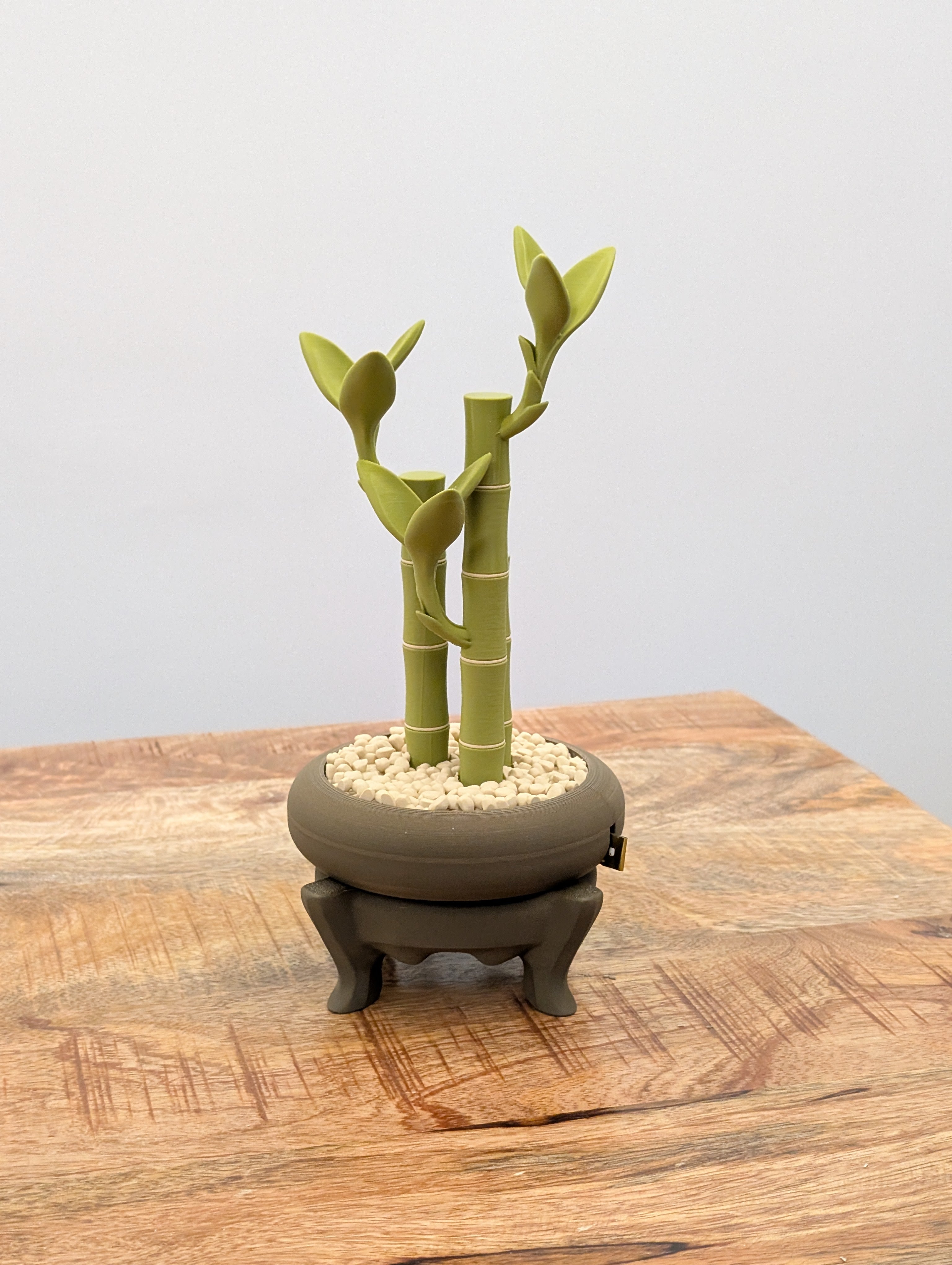 Bamboo Multifunzionale: cacciavite, porta punte e metro nascosto