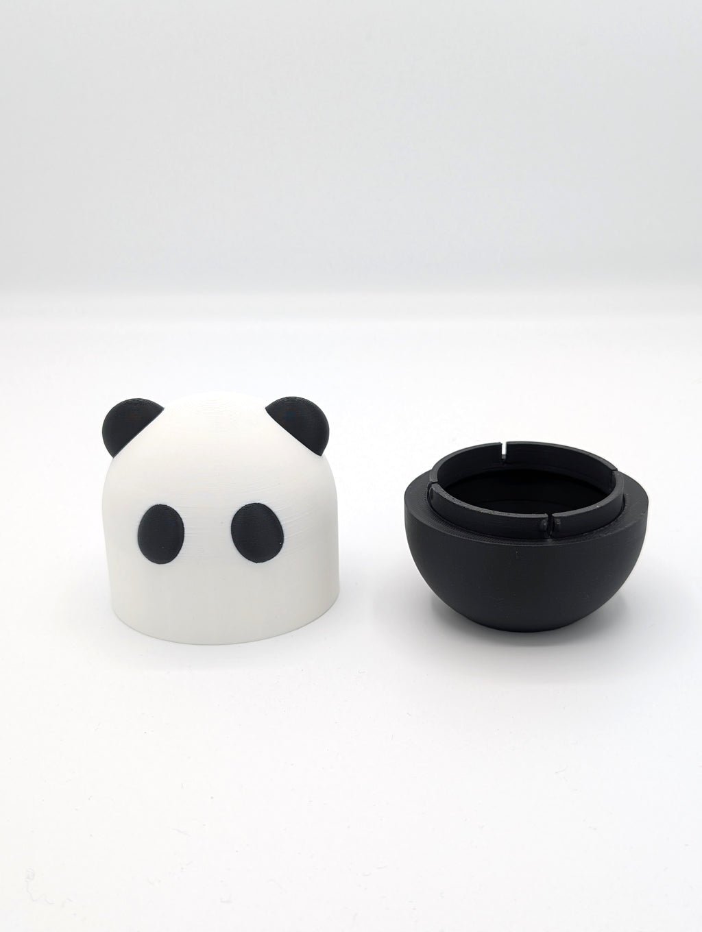 Panda container