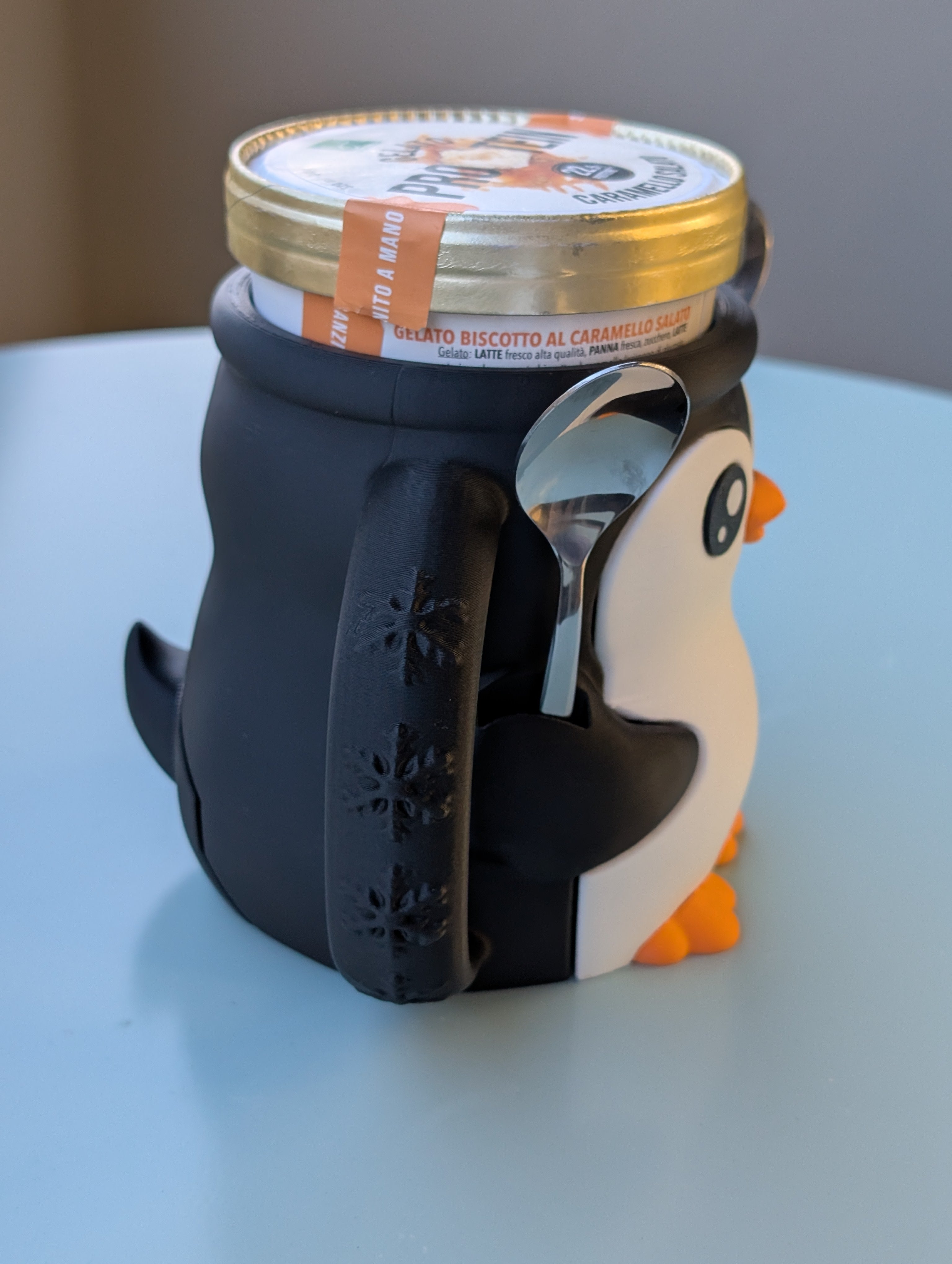 Pebbly, il pinguino portagelato