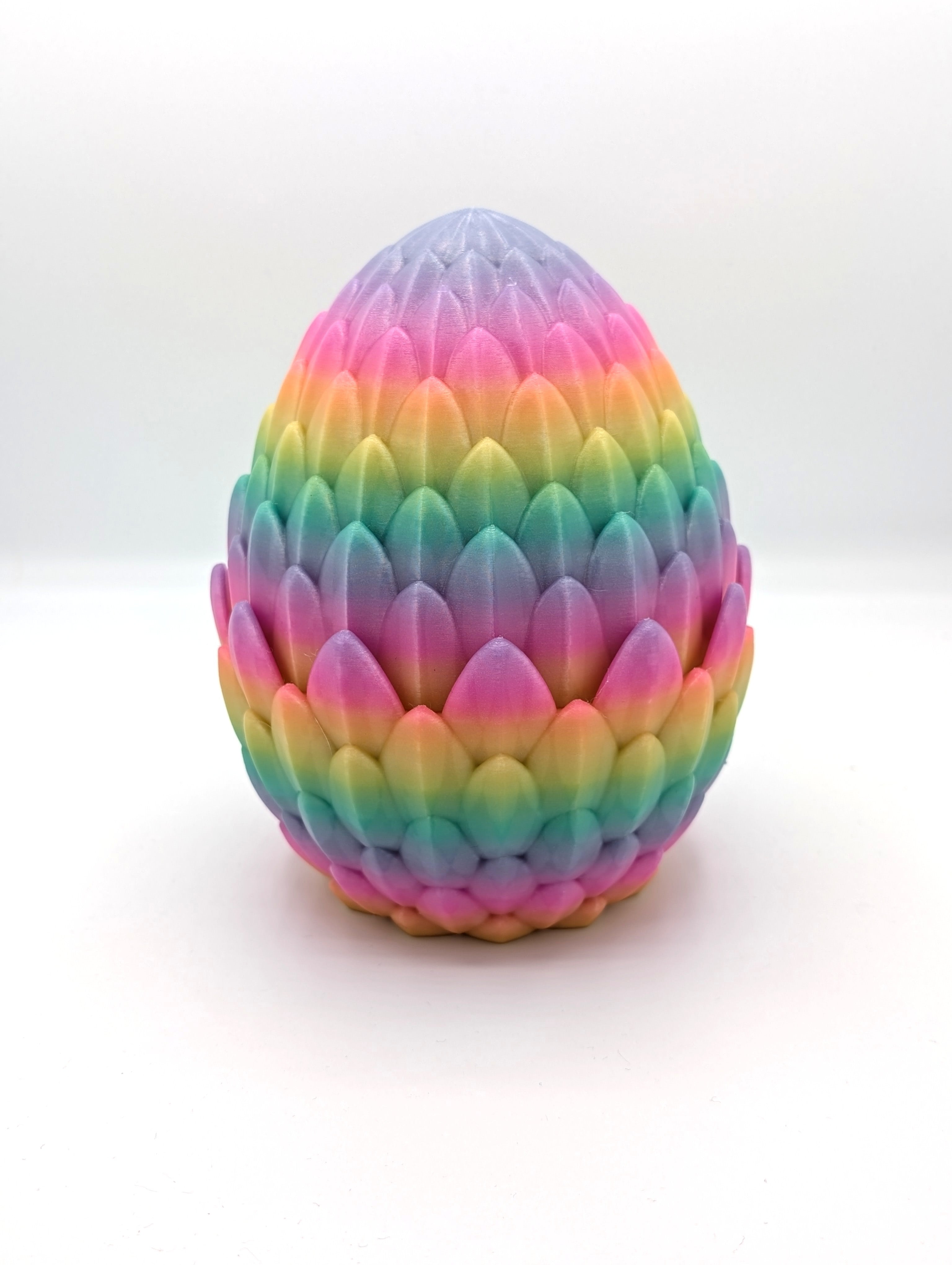 Uovo di drago luminescente